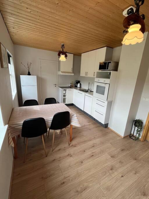 Black Valley Apartment Thoroddsstathir ภายนอก รูปภาพ